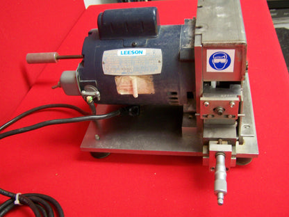 LEESON, A4C34DC7F, RECTIFICADORA DE PUNTAS DE PERFIL DE CATÉTER REFRIGERADA POR AGUA AJUSTABLE