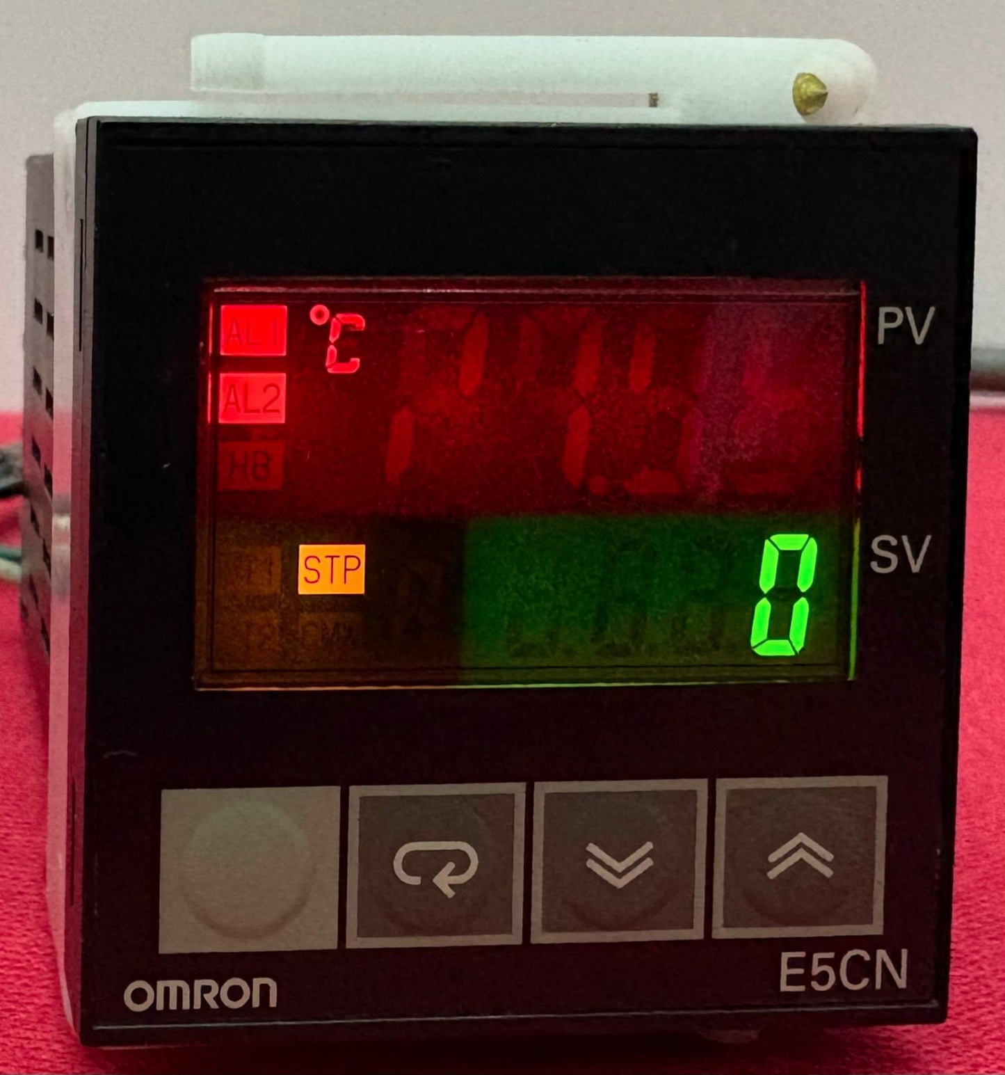 OMRON E5CN TEMPERATURE CONTROLLER E5CN-R2MTC-500