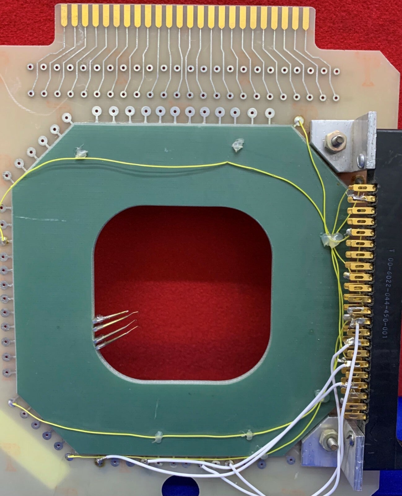 Carte de sonde Accuprobe TN6548 6 1/2" avec support de carte 44 broches SZ65 E/S 48 trous SZ4 