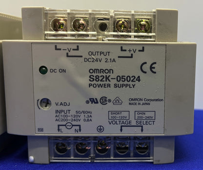 Lotto di 2 ALIMENTATORI OMRON S82K-05024.