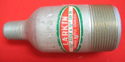 LARKIN 1 1/2インチ x 1/2インチ スウェッジニップル シームレス