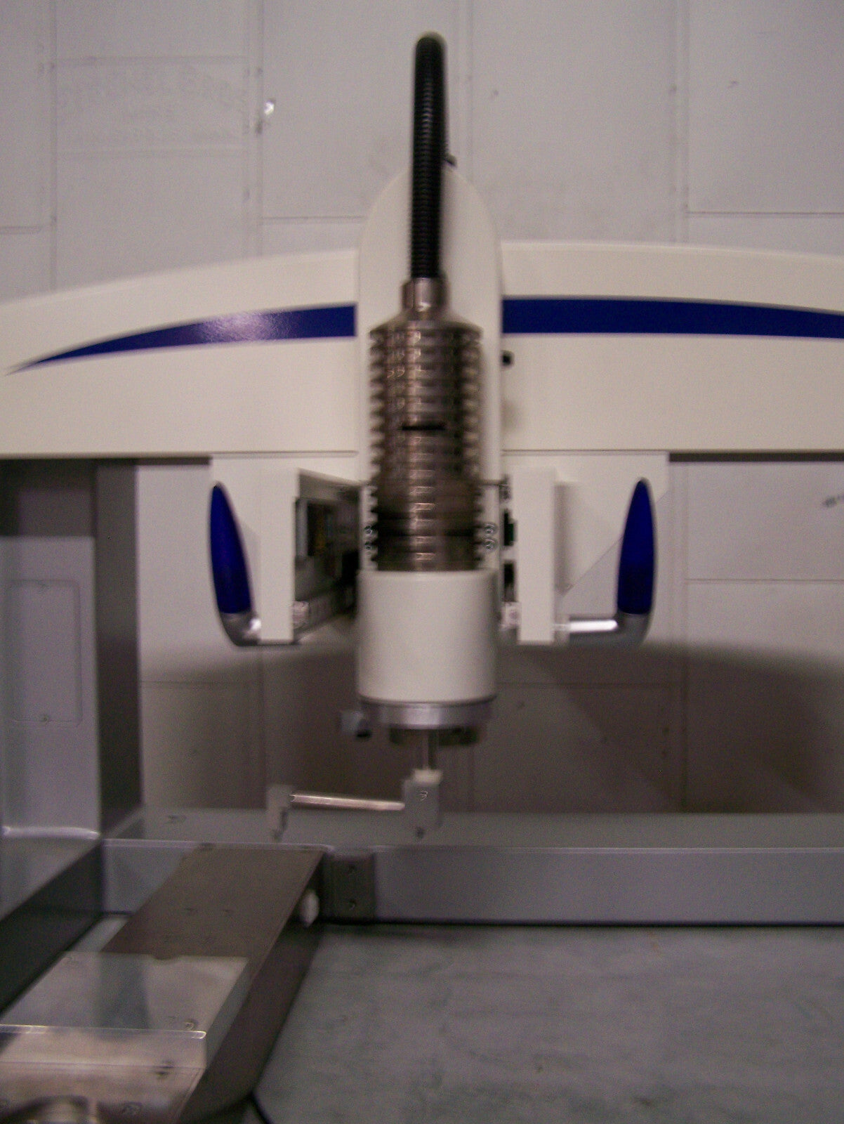 SISTEMA DI PICK AND PLACE "The Bull" DI INFOTECH AUTOMATION AG IP-1000 