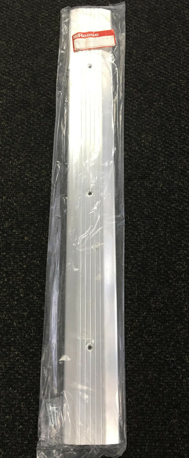 REI / REESE ENTERPRISES, INC. 36" SATTELSCHWELLE, ALUMINIUM, WALZOBERFLÄCHE