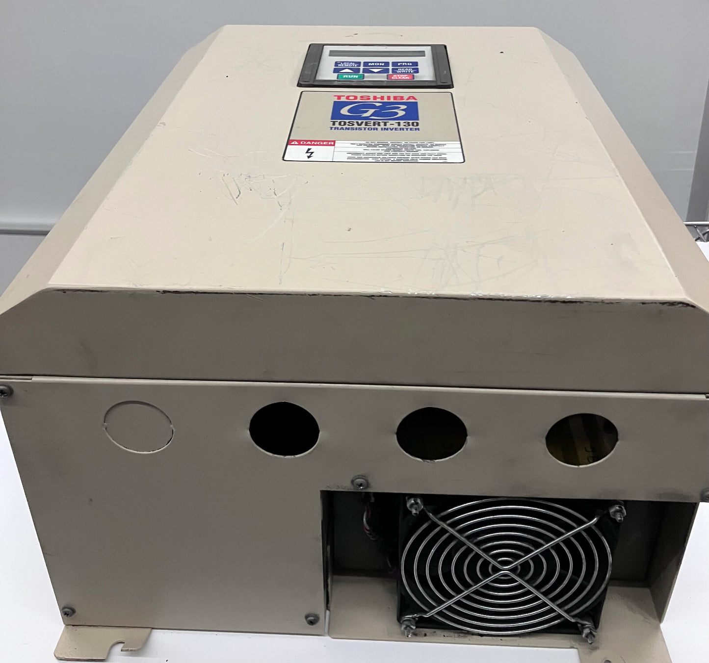 INVERTER A TRANSISTOR TOSHIBA VT130G3U4220 TOSVERT-130 G3 