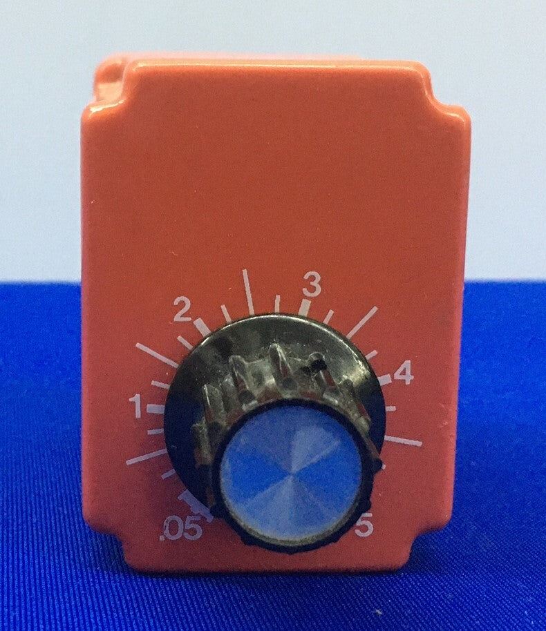 NCC / NATIONALE CONTROLES T2K-5-461 SOLID STATE TIMER BEREIK 0,05-5 SEC 