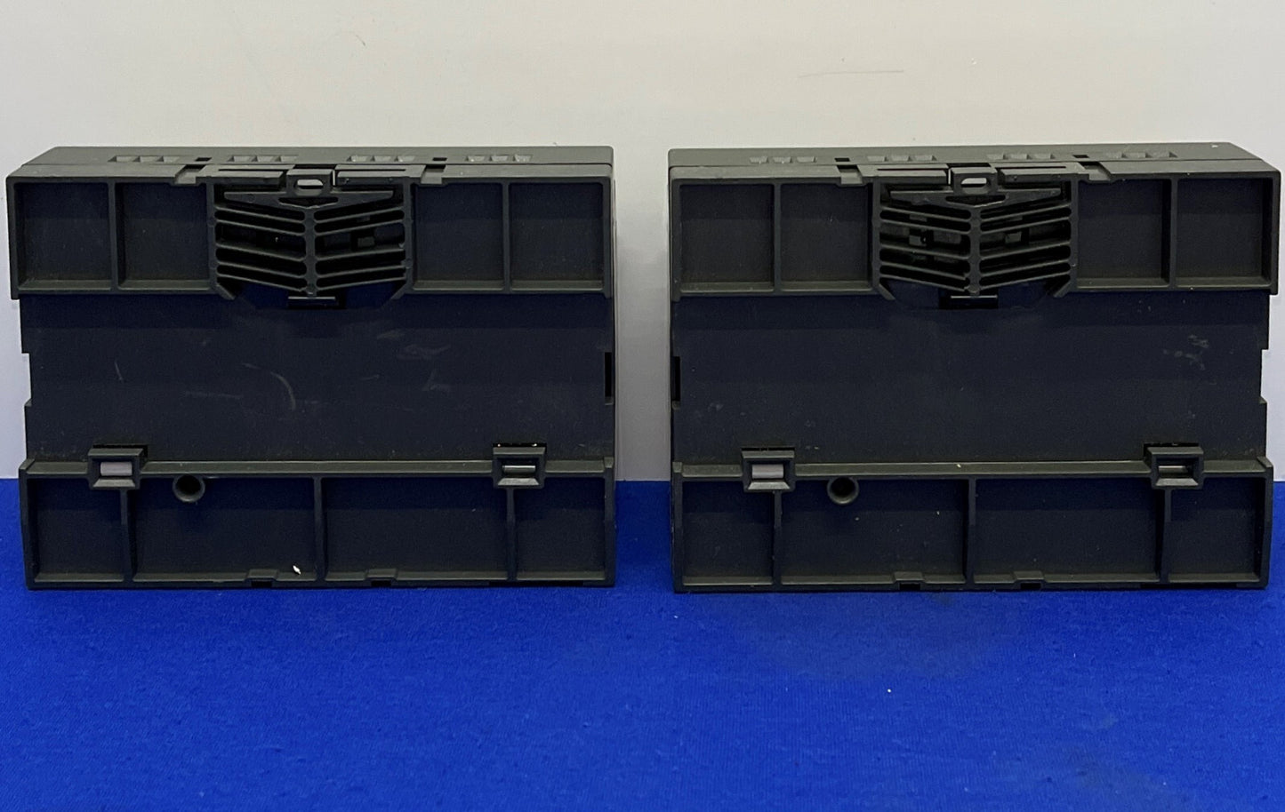 MODULO DI CONTROLLO SIEMENS LOGO! 24RCL 6ED1 053-1HB00-0BA2 - LOTTO DI 2