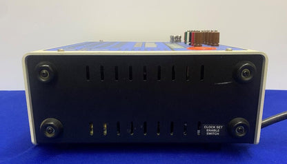 DNI NEVADA MEDTESTER 5000, ÉCRAN AVANT CASSÉ TESTÉ POUR LA MISE SOUS TENSION UNIQUEMENT