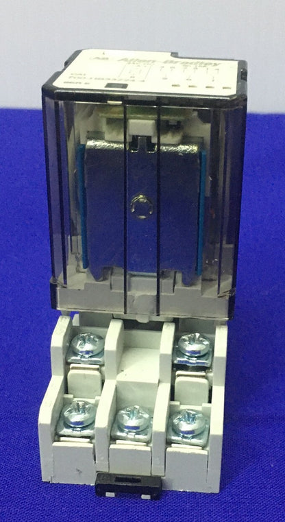 Allen-Bradley Allen Bradley AB 700-HB33Z24-4 SER E 汎用リレー