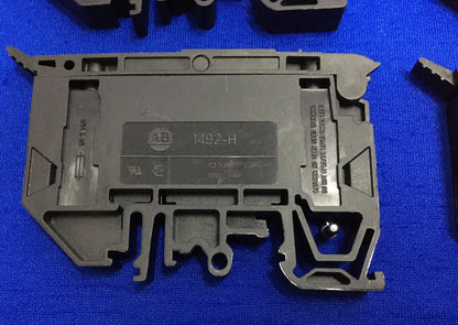 1 ロット 9 個 - Allen Bradley AB 1492-H / 1492H ヒューズ端子ブロック