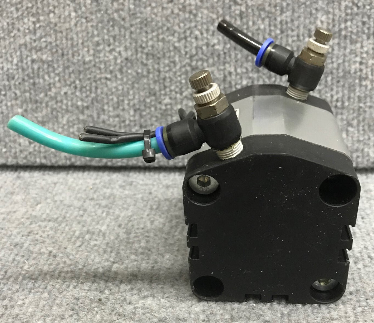 SCHRADER BELLOWS PNEUMATIC CYLINDER - ITEM IS USED/UNTESTED - CAN NOT READ LABEL