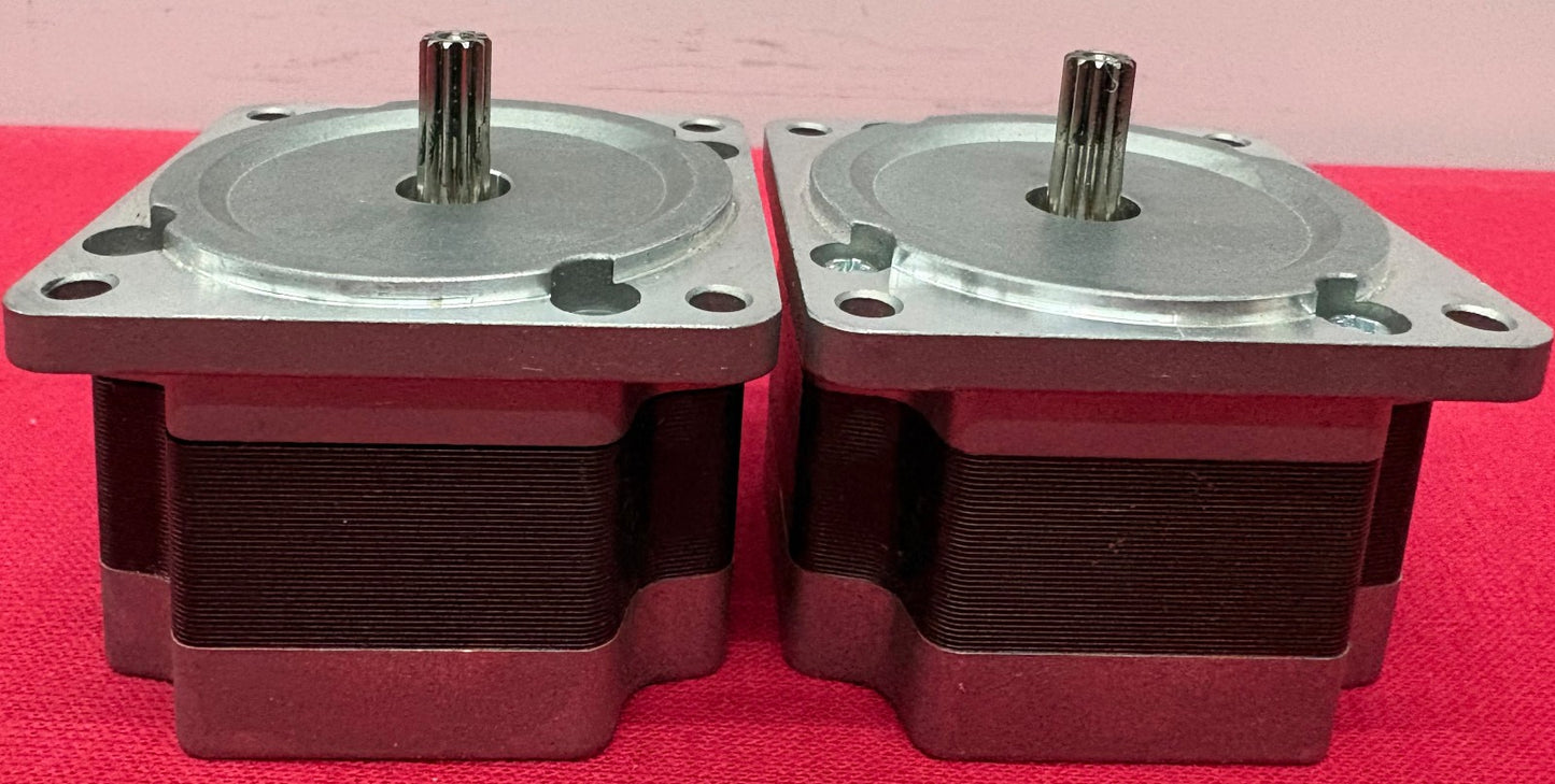 ORIENTAL MOTOR PKP264D28A-SG9 HIGH-TORQUE 2PH STEPPER MOTOR - 1 LOT QTY 2