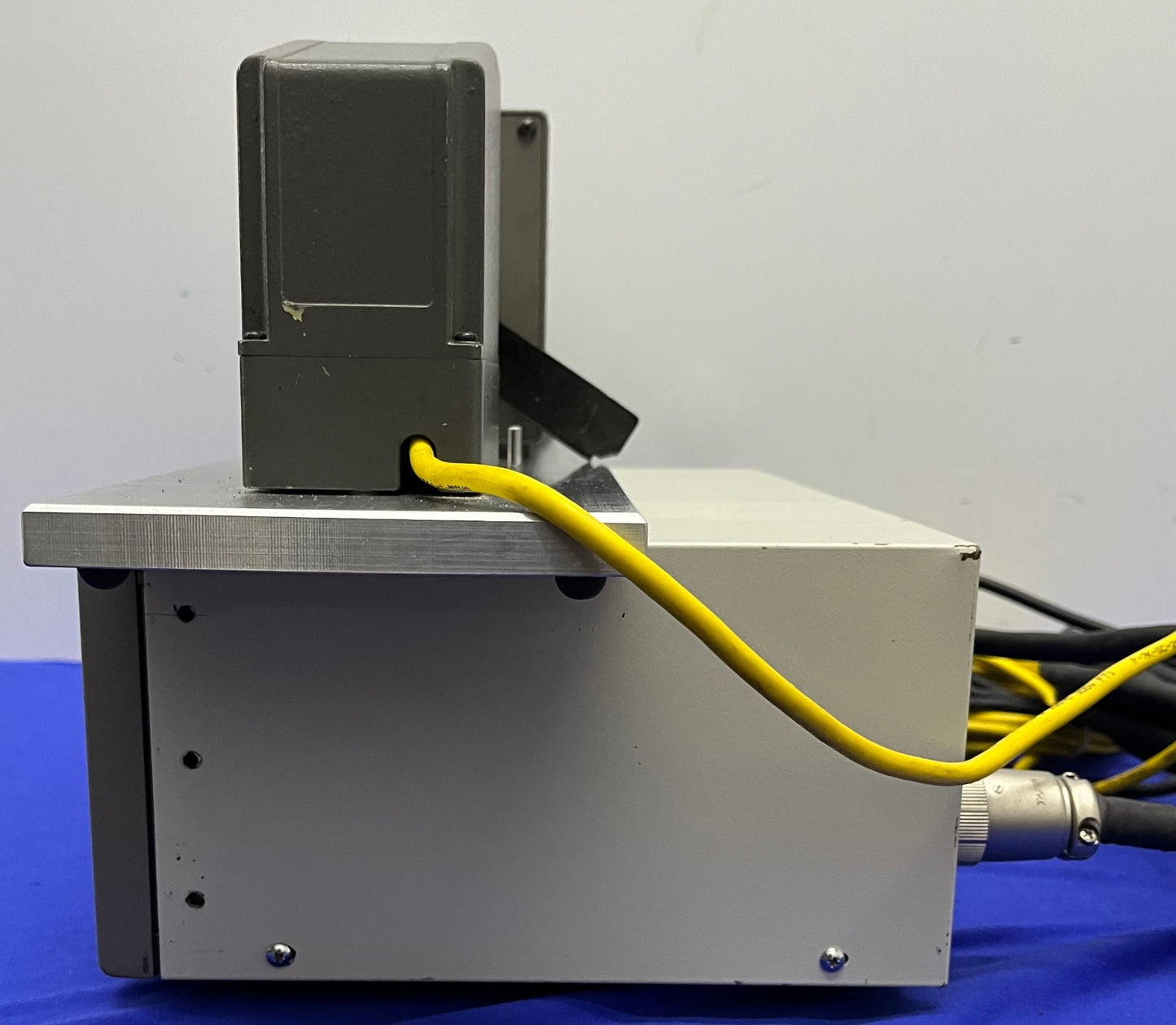 MITUTOYO LSM-3000 / LSM-602 LASER SCAN MICROMETER  FOR PARTS/REPAIR