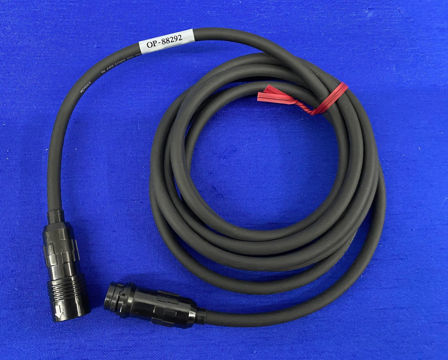 KEYENCE OP-88292 SENSOR HEAD CONTROLLER EXTENSION CABLE