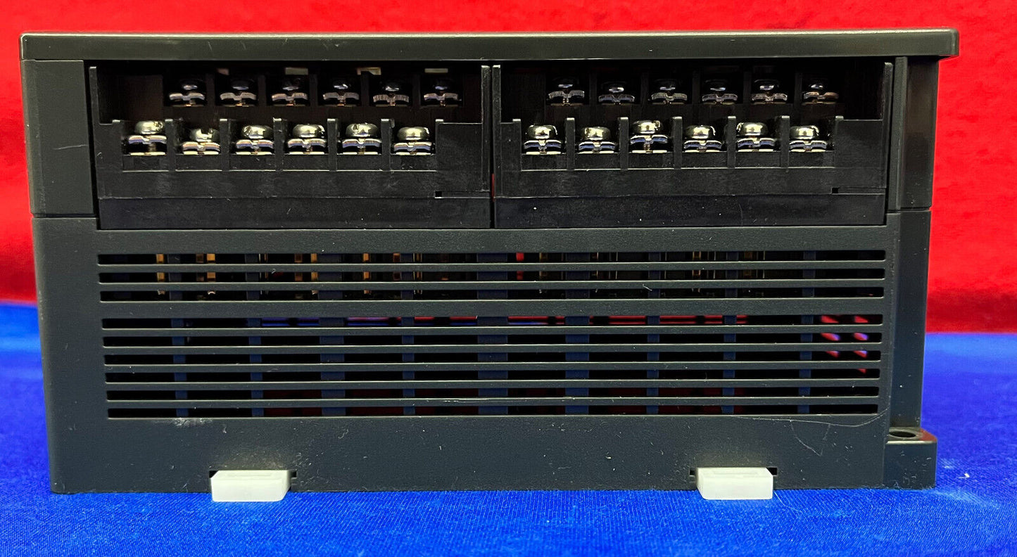 MICROCONTRÔLEUR GE FANUC VERAMAX ® IC200UDR010-BD 24 V CC