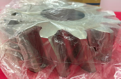 KHK HELICAL GEAR RIGHT-HAND SS 13 TEETH BORO SZ 3 3/4” 8 1/2” OD QKSUSAR06849A