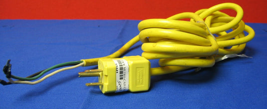 DREXELBROOK ACCESSOIRE; GEEL, ZWARE 110 STOPCONTACTKABEL MET 3 BLOOTGELATEN DRADEN