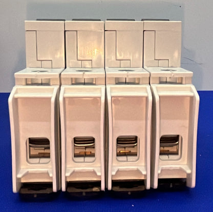 INTERRUTTORE AUTOMATICO EATON / CUTLER HAMMER WMTC1005 5AMP 1 POLO 240V - 1 LOTTO QTY 4