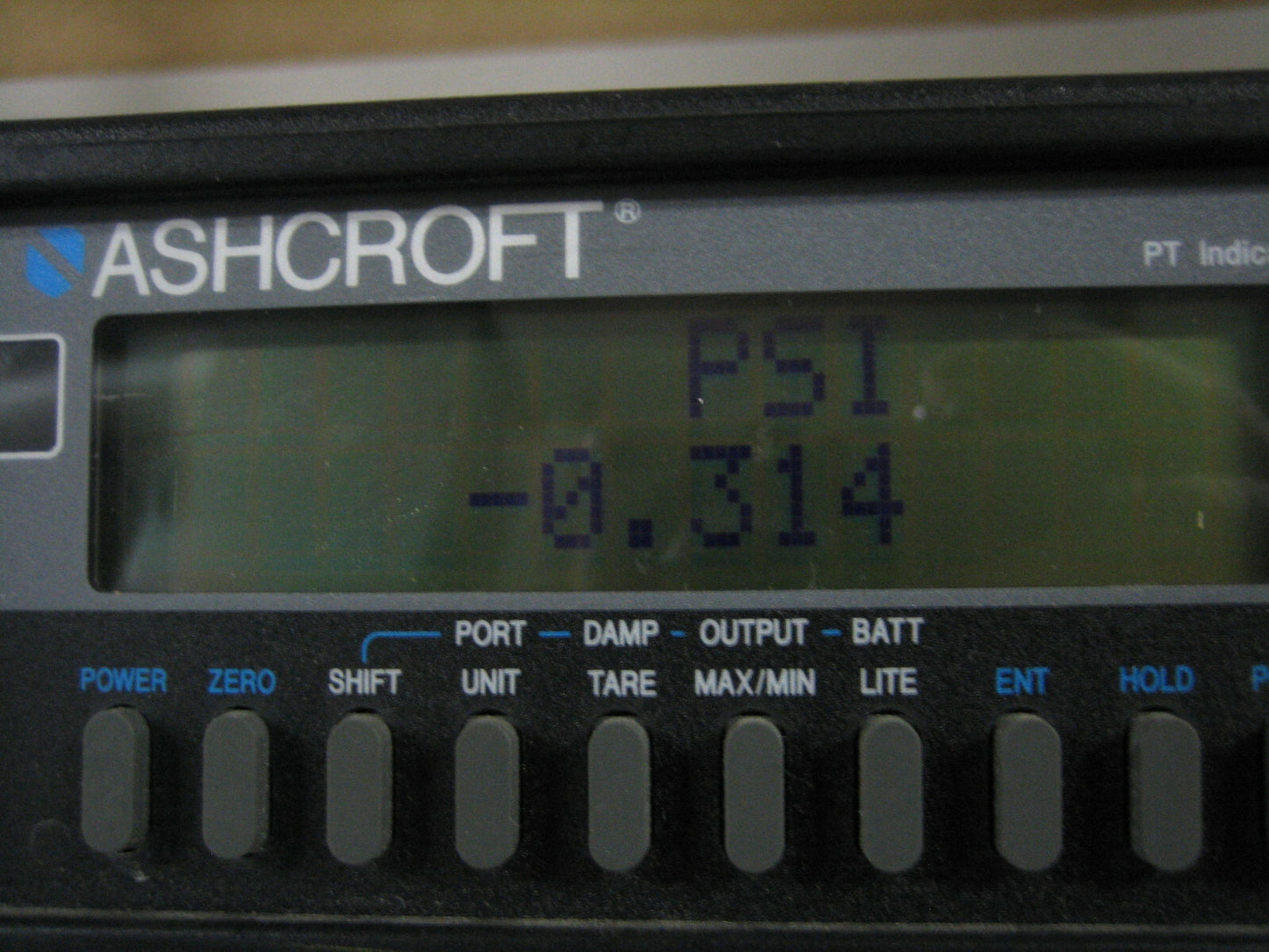 Ashcroft® PT デジタル圧力インジケーター ベンチトップ 温度範囲 32°～120°F