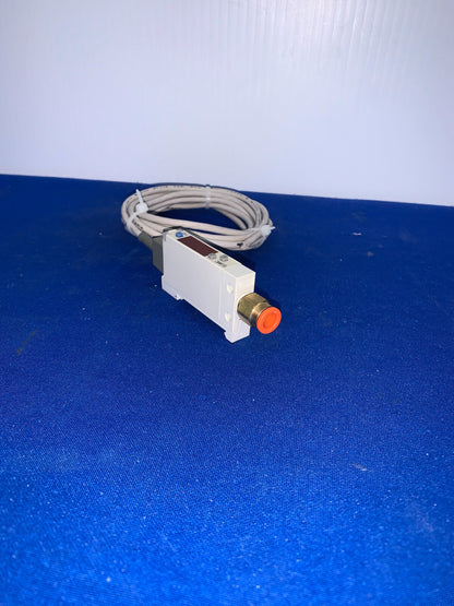 SMC ZSE10-M5-B-P DIGITAL PRESSURE SWITCH