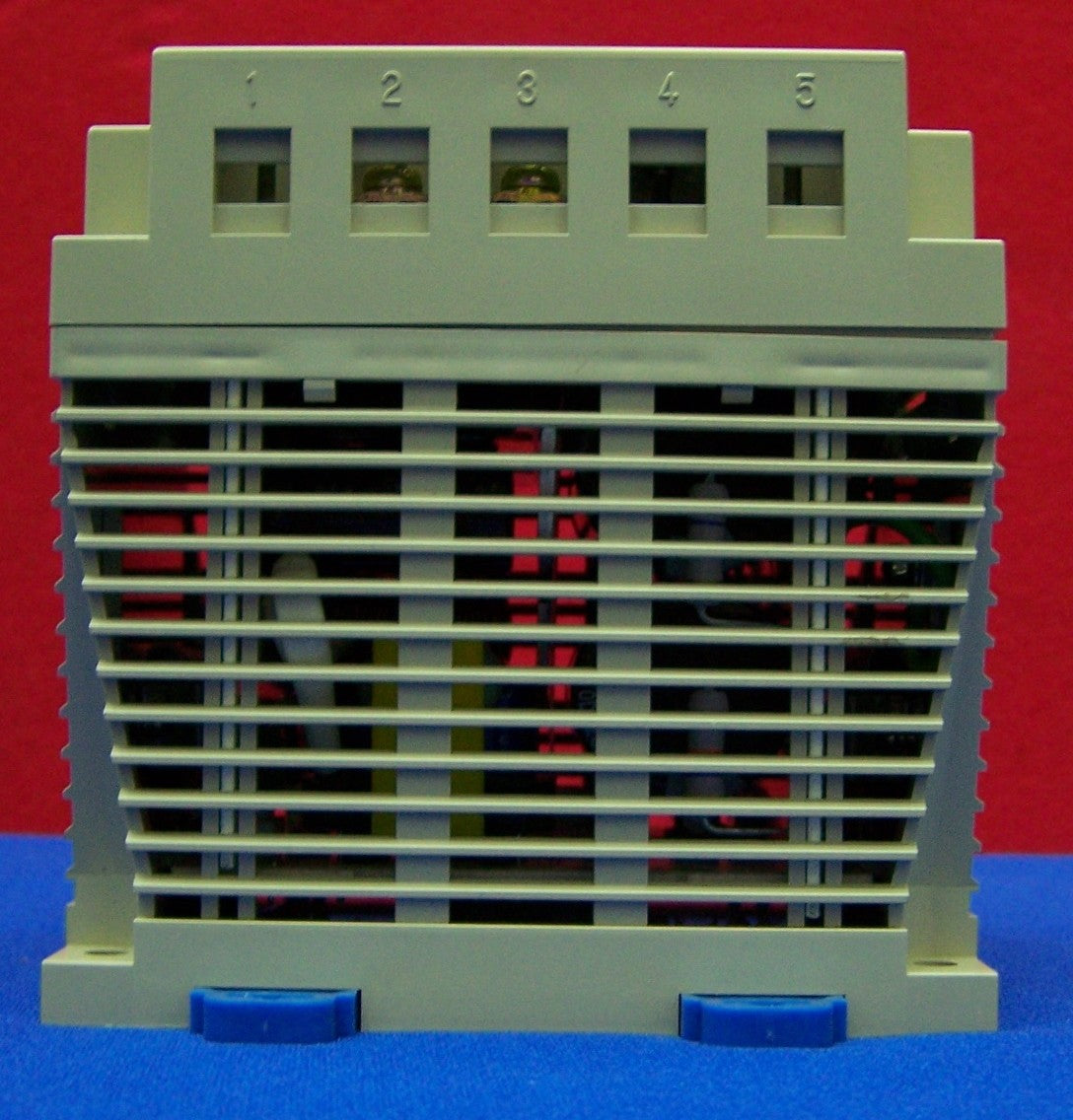 FUENTE DE ALIMENTACIÓN IDEC IZUMI PS5R-D24 DE 50 W DE SALIDA