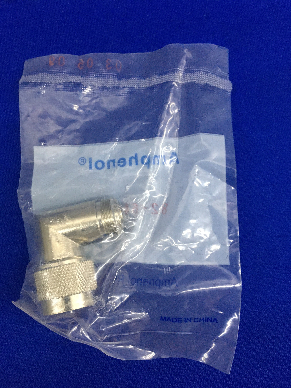 CONNETTORE ADATTATORE COASSIALE AMPHENOL ® 82-64