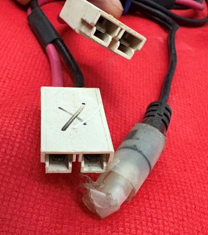 EF JOHNSON DC SPEAKER POWER SUPPLY 239-0226-101/111/121 115VAC 50/60HZ 13.8VDC