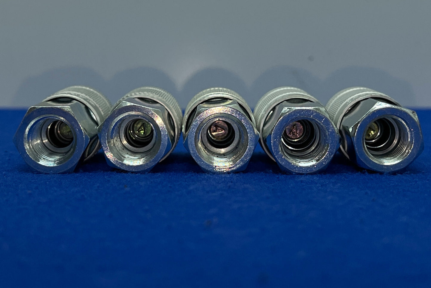 SPEEDAIRE クイックコネクトホ​​ースカップリング 1/4” ホースフィッティングサイズ - 1 ロット数量 5