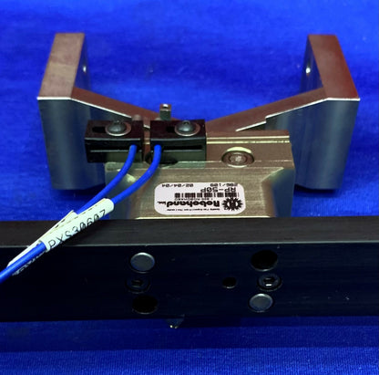 Pince parallèle à rouleaux de précision Destaco Robohand RP-50P avec Robohand OISP-019