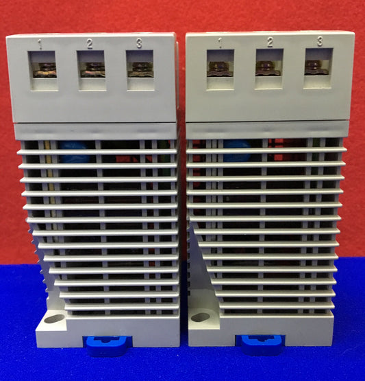 QTY 2 - ALIMENTATORI IDEC IZUMI PS5R-B24 ALIMENTATORI ALIMENTAZIONE 15W USCITA