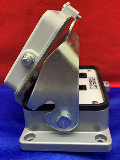 PHOENIX CONTACT 5604431 HC-P:RJ45 CAT5 GFCI 3A COMPUTER INTERFACE.