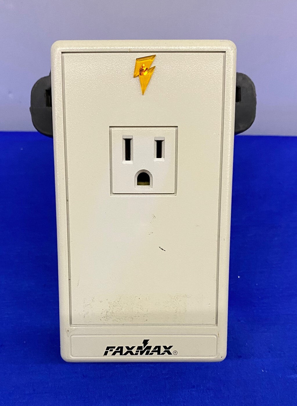 FAXMAX ® SURGE PROTECTOR 120VAC 50/60HZ MAX 10 AMP