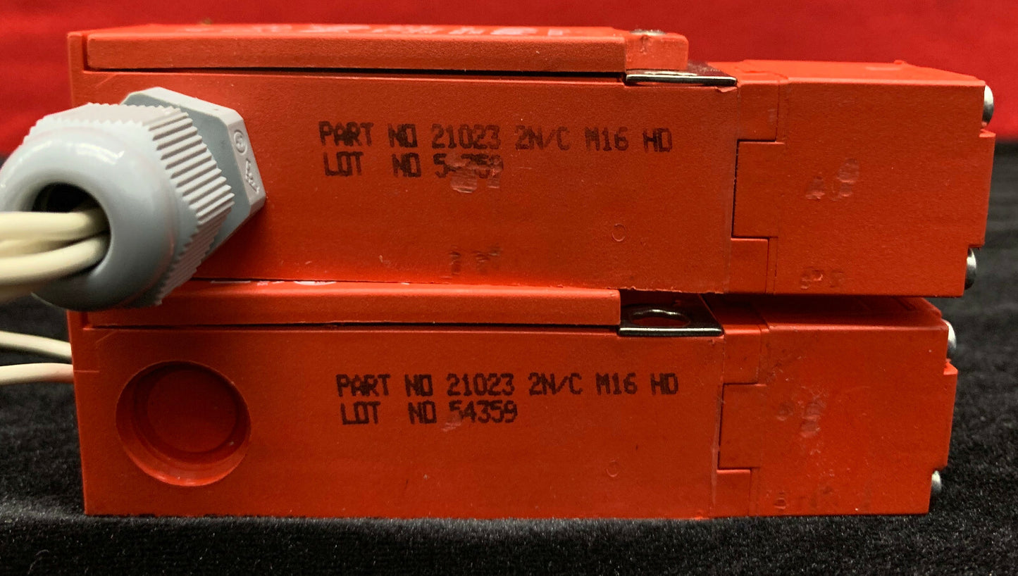 QTY 2 - Allen Bradley AB CADET 21023 2N/C M16 HD SAFETY INTERLOCK SWITCH IP67