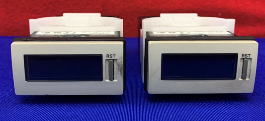 Lotto di 2 contatori totali Omron H7GP-CD 12-24VDC. 6 cifre