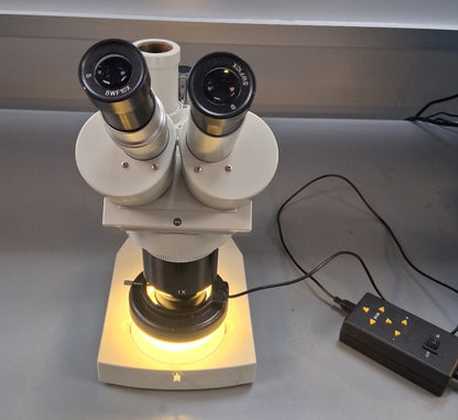 MEIJI EMT TRINOCULAR STEREO MICROSCOPE STAND LED LIGHT Missing Camera, Tube & TV