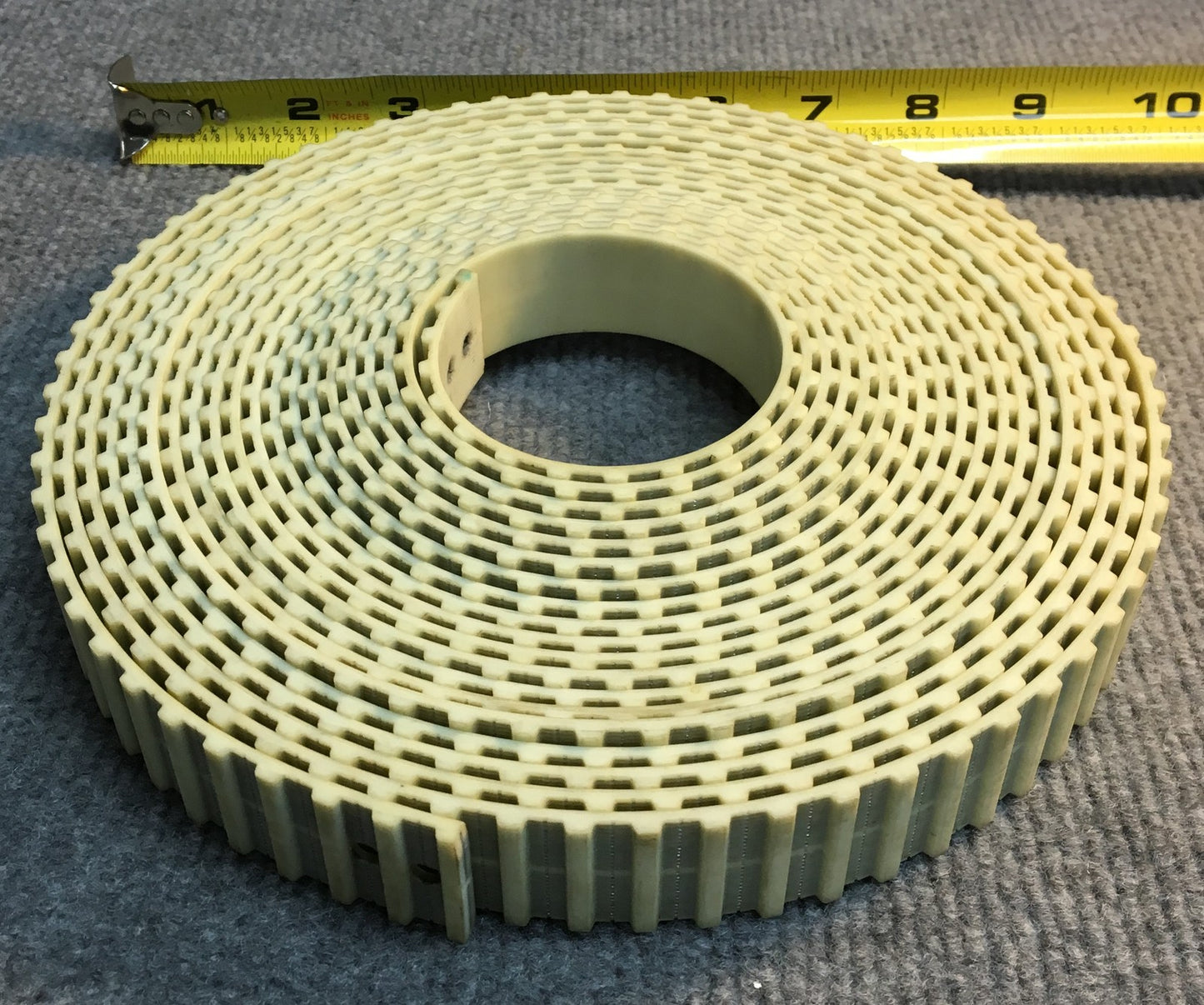 Menge 2 - Zahnriemen aus Polyurethan - jeweils ca. 26 Fuß lang 