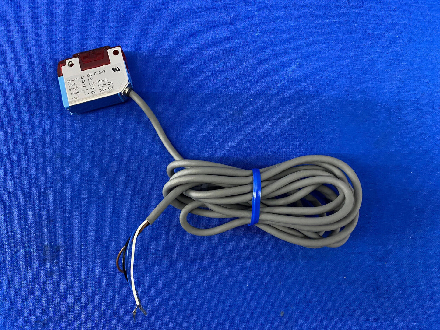 SICK WL170-N132 WL170N132 リフレクタおよびハードウェア付き反射光電スイッチ