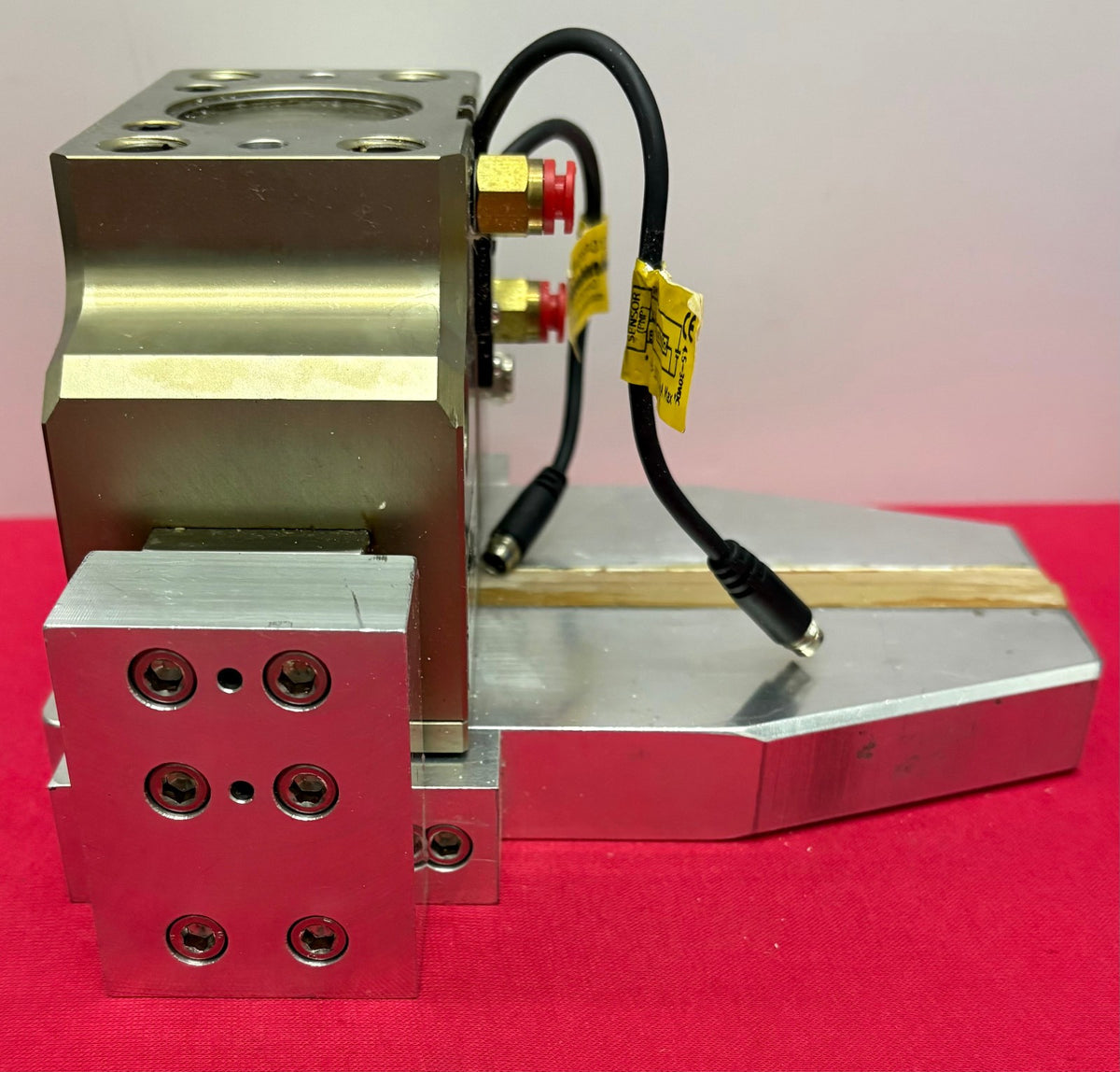 DESTACO ROBO HAND DPDL-175-100 PARALLEL PNEUMATIC GRIPPER 2-JAW With (2) OHSP-01