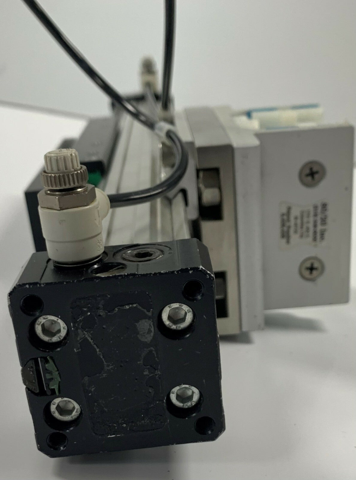 Norgren Kolbenstangenloser Zylinder 25MM Führung C/46125/M/8 &amp; 80/20 Führungshalterung