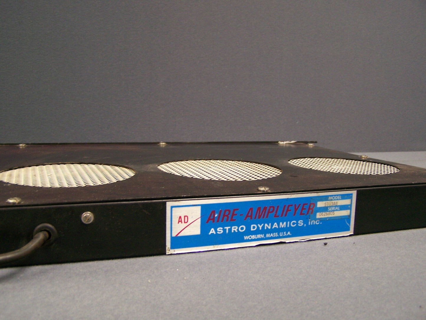 AIR-AMPLIFYER ASTRO-DYNAMICS INC. VENTILATEUR MONTÉ EN RACK MODÈLE 5103AB SN 0626805