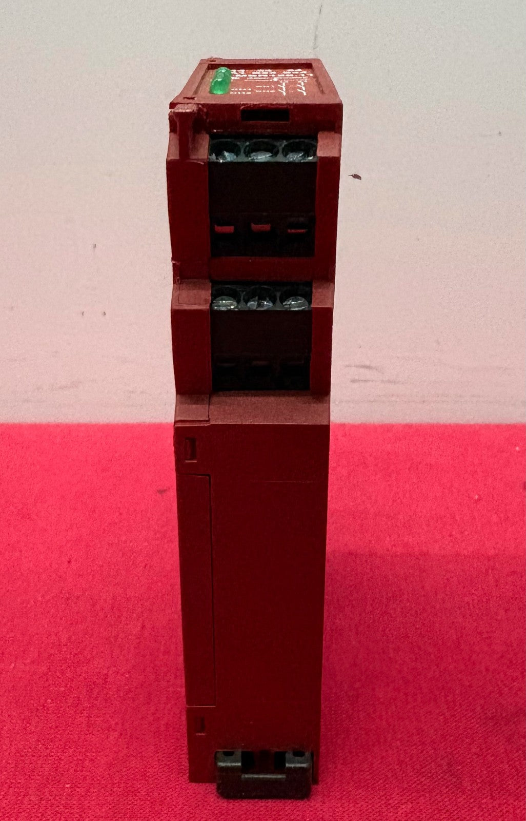 Allen Bradley AB GUARDMASTER MSR126.1T 440R-N23114 SER A SAFETY RELAY