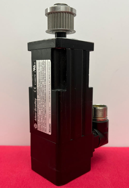 Allen Bradley AB INVERTED DUTY AC SERVO MOTOR  MPL-A1530F-V-X205 SER C FOR PARTS