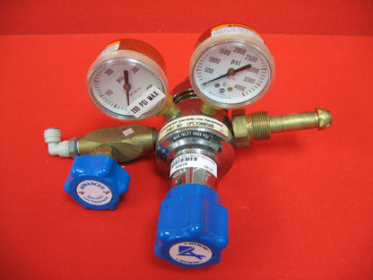 GAZ SPÉCIALITÉ AVANCÉ UPE3300580, RÉGULATEUR DE GAZ, ENTRÉE MAX 3000 PSI, RÉGULÉ À 