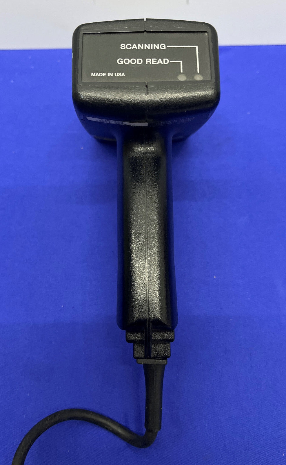 Scanner laser de codes-barres portatif BCS 4100-130A1