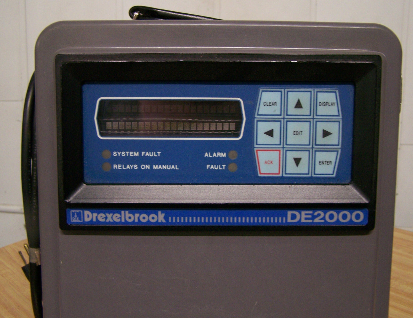 DEMOSTRADOR DE MICROPROCESADOR DE2000 DE INGENIERÍA DREXELBROOK - PARA PIEZAS/REPARACIÓN