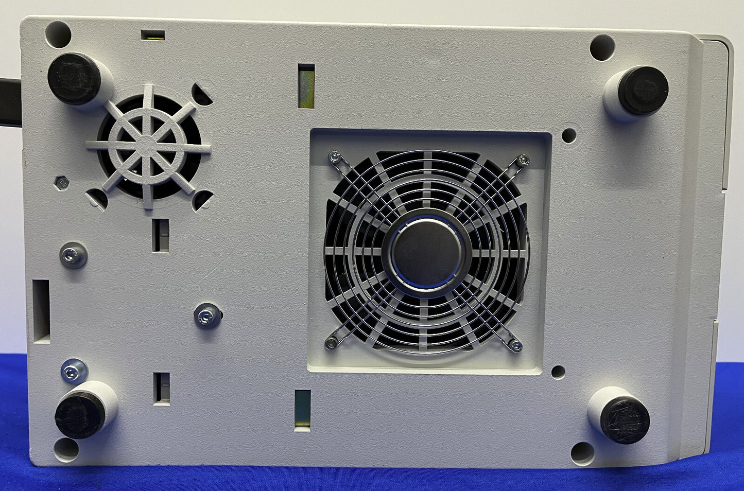 EPPENDORF 5333 MASTERCYCLER 115V THERMALCYCLER UNIT, KRIJGT KRACHT