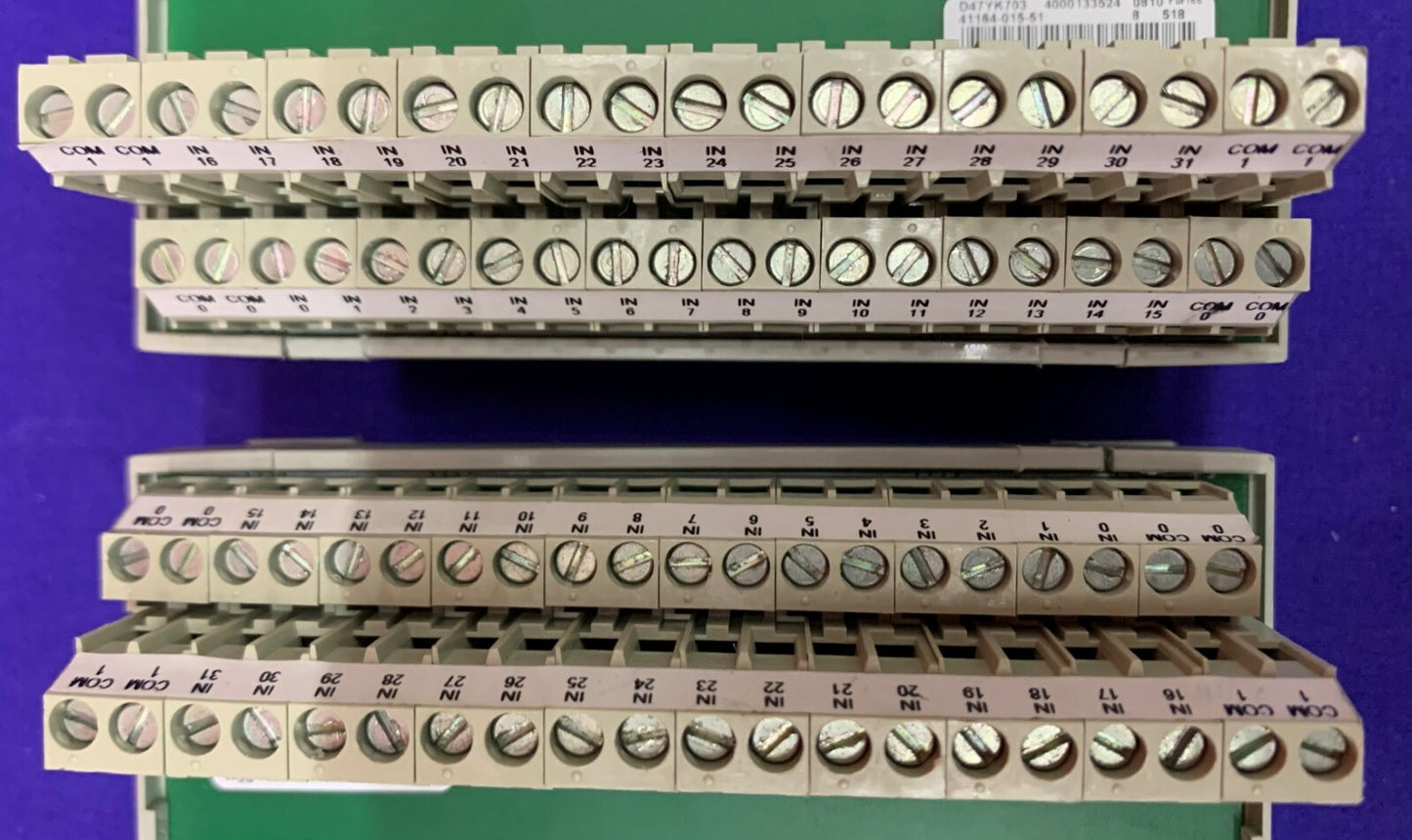 1 lotto di 2 - Modulo di interfaccia terminale Allen Bradley 1492-IFM40F 0-132 V CA / CC 