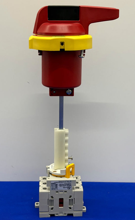 Allen Bradley AB 194E-A25-1753 LOAD SWITCH W/ 194R-PY ROTARY HANDLE AND SHAFT