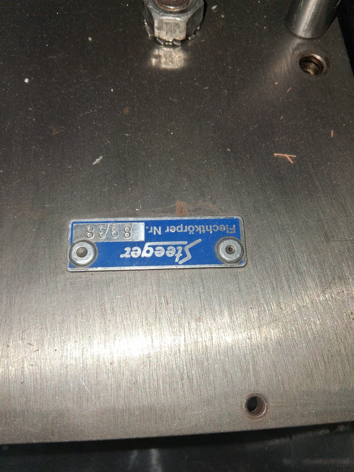 STEEGER K80/16-1K-7.2 16 CARRIER VERTICAL BRAIDER FOR PARTS REPAIR