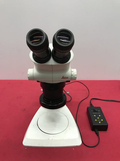 LEICA S4E STEREO ZOOM MICROSCOPE 6.3 -30 X MAGNIFICATION WITH STAND & LED LIGHT