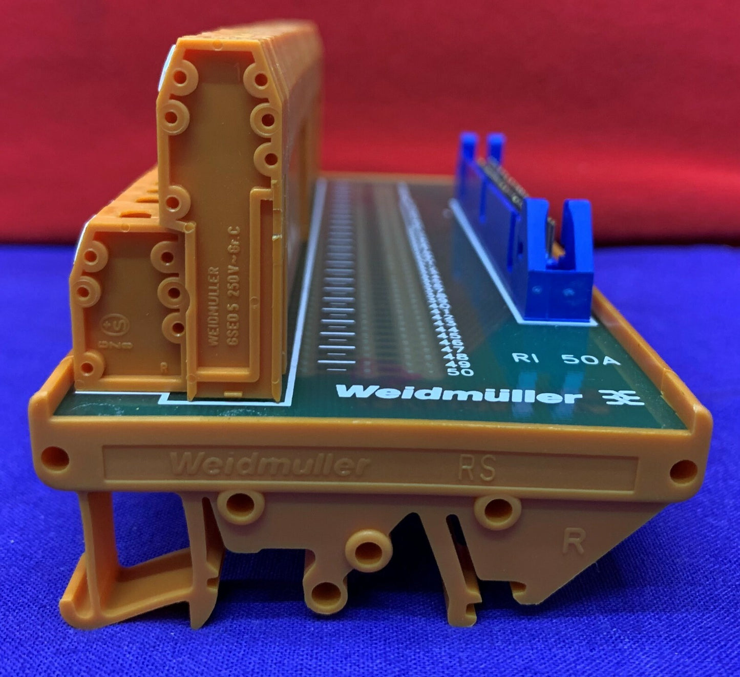 Weidmuller 914898 RI-50A / RI 50A Din Rail Mount, HOLD DOWN CABLE CLIP MISSING